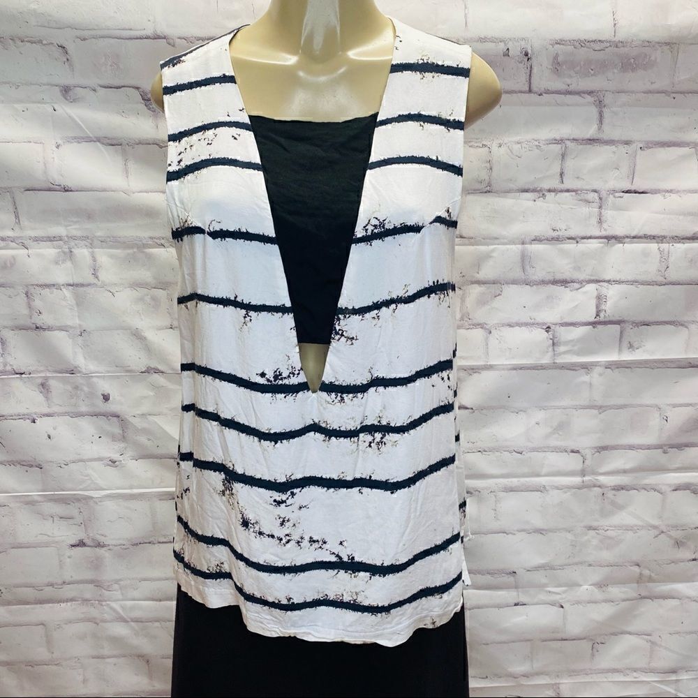 Suki + Solaine Ink Print top size Large